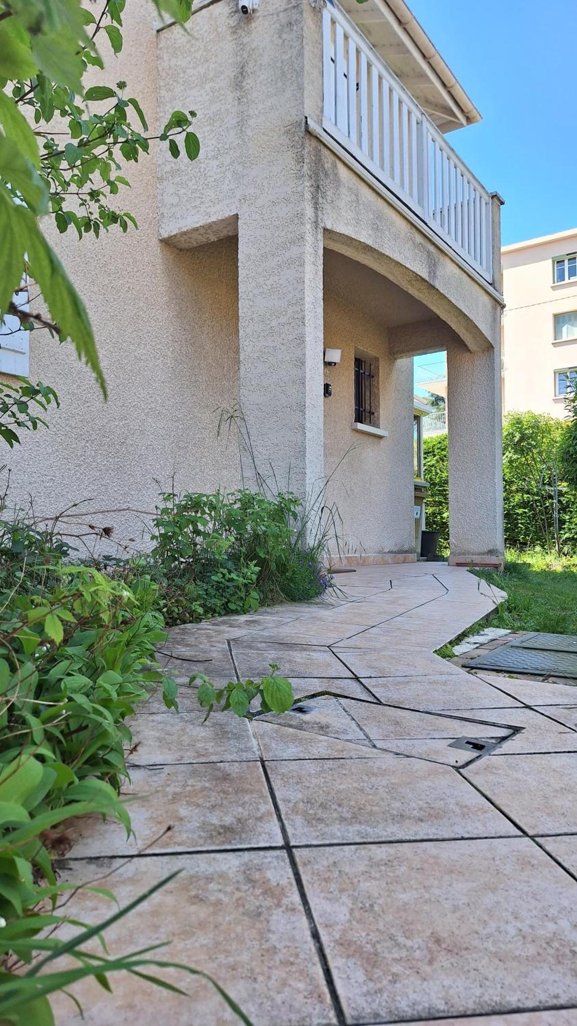 Dynamique Et Splendide Apartamento Bourgoin-Jallieu Exterior foto